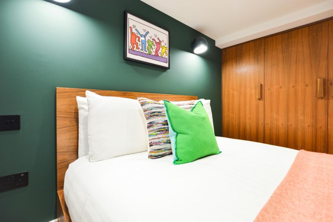 Spacious West Hampstead Apartment With Mezzanine Bedroom By Concept Apartments 伦敦 外观 照片