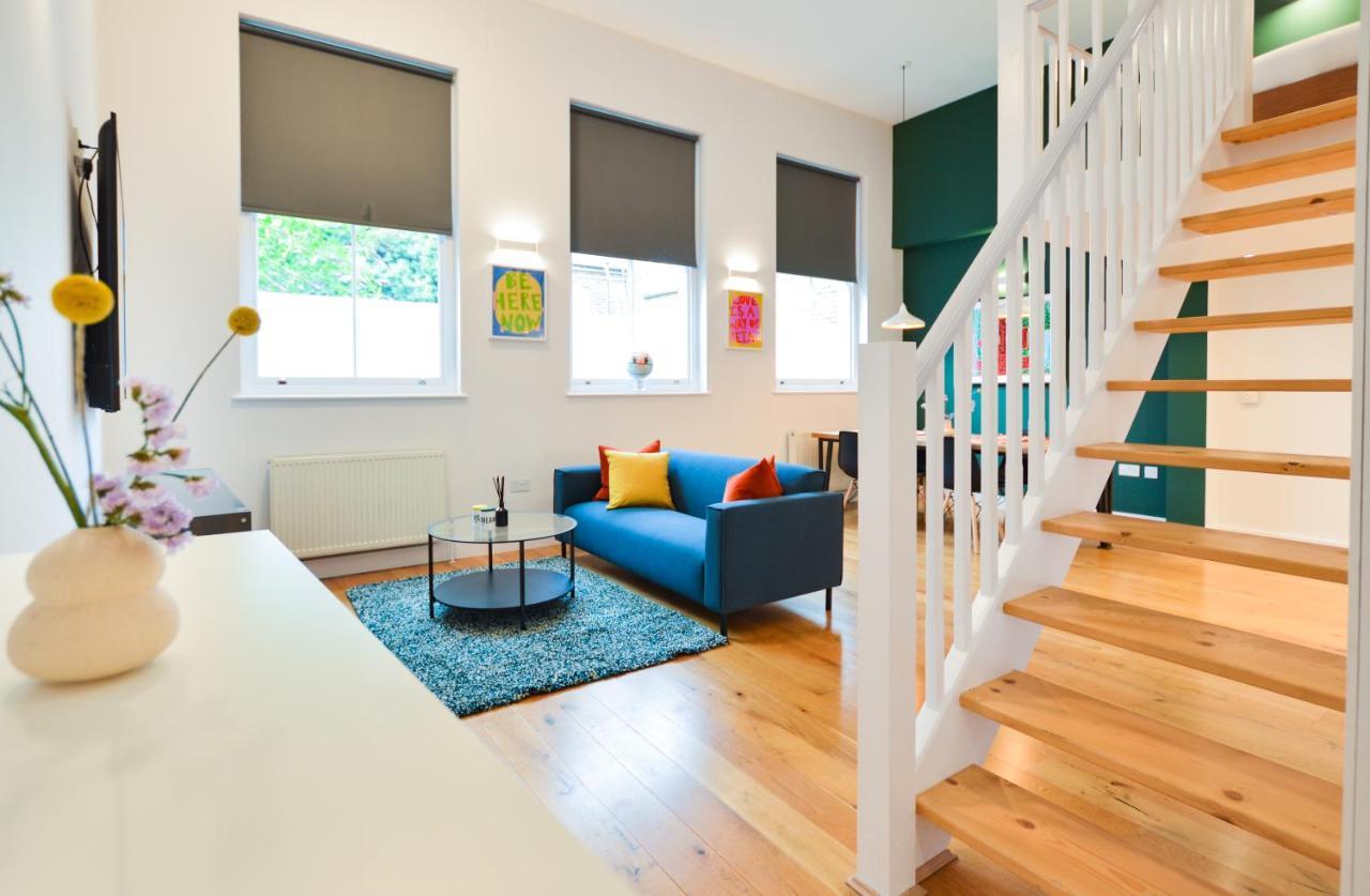 Spacious West Hampstead Apartment With Mezzanine Bedroom By Concept Apartments 伦敦 外观 照片