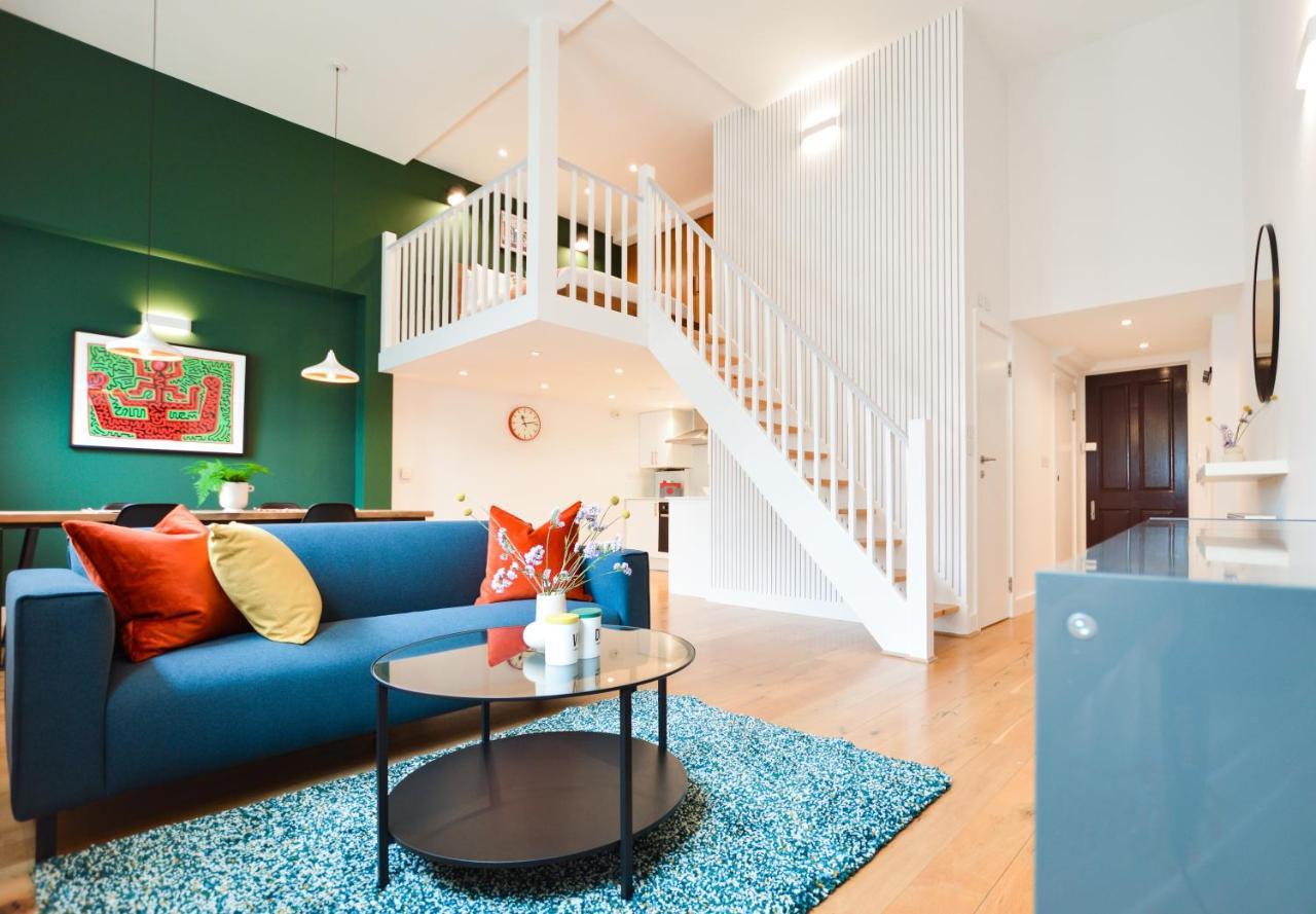 Spacious West Hampstead Apartment With Mezzanine Bedroom By Concept Apartments 伦敦 外观 照片