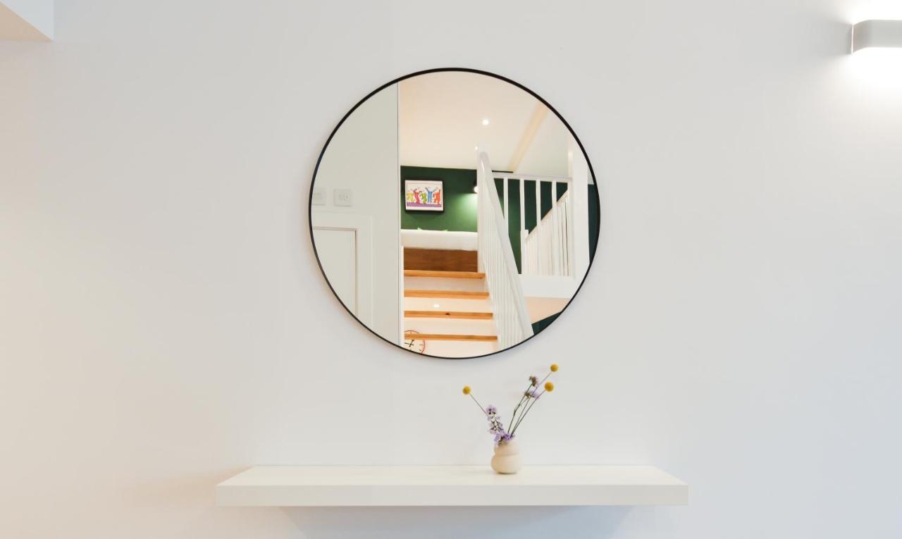 Spacious West Hampstead Apartment With Mezzanine Bedroom By Concept Apartments 伦敦 外观 照片